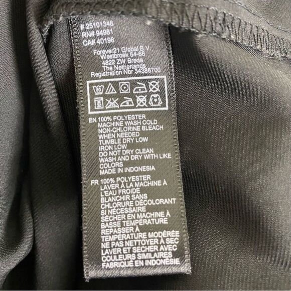 Forever 21 shift dress w/3/4 sleeves knee length
black size small - Picture 7 of 11